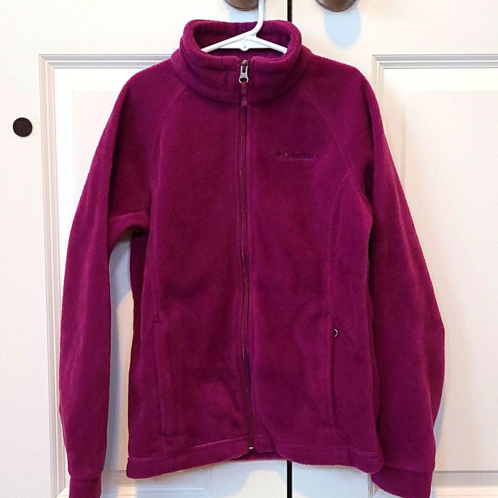 Deep purple Columbia Fleece with zip pockets